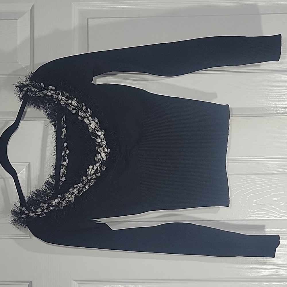 Black knitted blouse, fancy collar yarn design